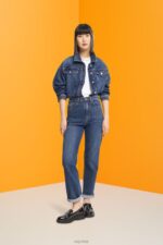 Esprit Cropped denim jacket Women Blue Medium Wash Jackets P0D0X550 - Image 2