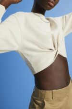 Esprit Cropped knot detail sweatshirt Women Light Taupe Sweatshirts & Hoodies P0D0X218 - Image 3