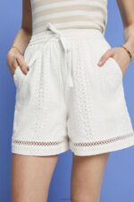 Esprit Embroidered shorts, LENZING ECOVERO Women White Shorts P0D0X211 - Image 3