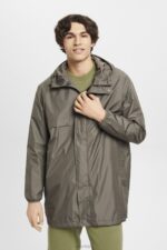 Esprit Lightweight rain jacket with hood Men Khaki Green Jackets P0D0X765
