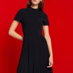 Esprit Mockneck pleated midi dress with short-sleeves Women Black Dresses P0D0X120