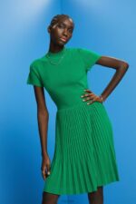 Esprit Mockneck pleated midi dress with short-sleeves Women Emerald Green Dresses P0D0X121