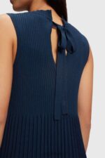 Esprit Pleated fit and flare dress Women Navy Dresses P0D0X384 - Image 5