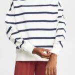 Esprit Printed c-neck sweatshirt Women Off White Sweatshirts & Hoodies P0D0X347