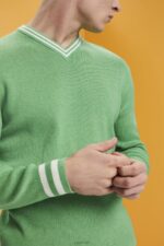 Esprit V-neck sustainable cotton jumper Men Green Sweaters P0D0X726 - Image 3
